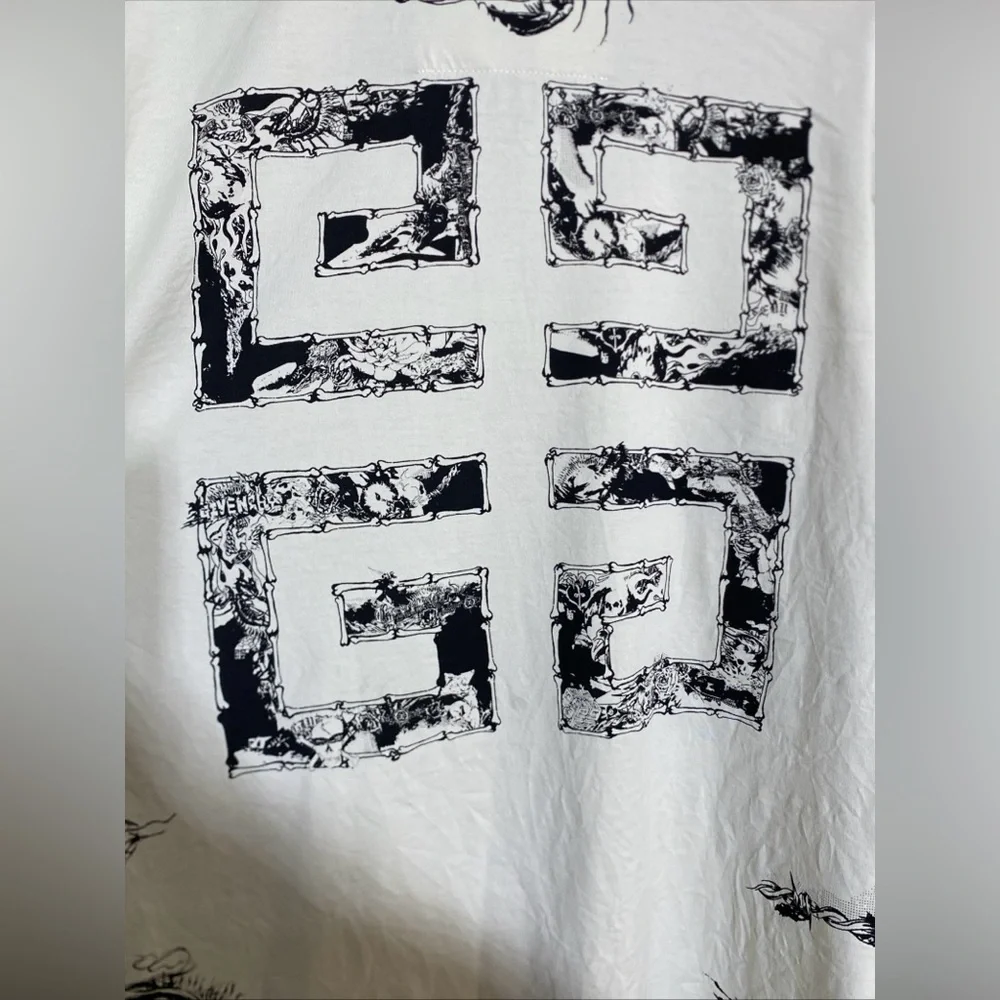 Givenchy MEN’S GOTHIC OVERSIZED HOODIE Size SMALL VGC Made in Portugal - Picture 15 of 16